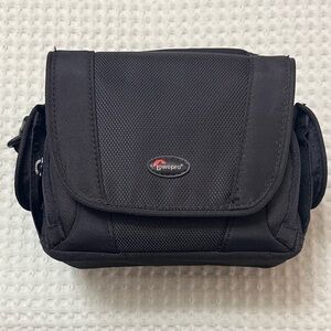 Lowepro black camera bag